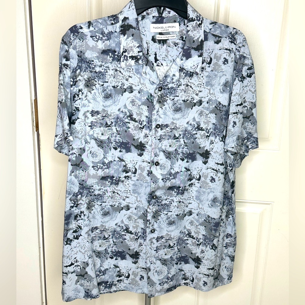 Nickle and Iron size: Lrg, Grays/Blk in color